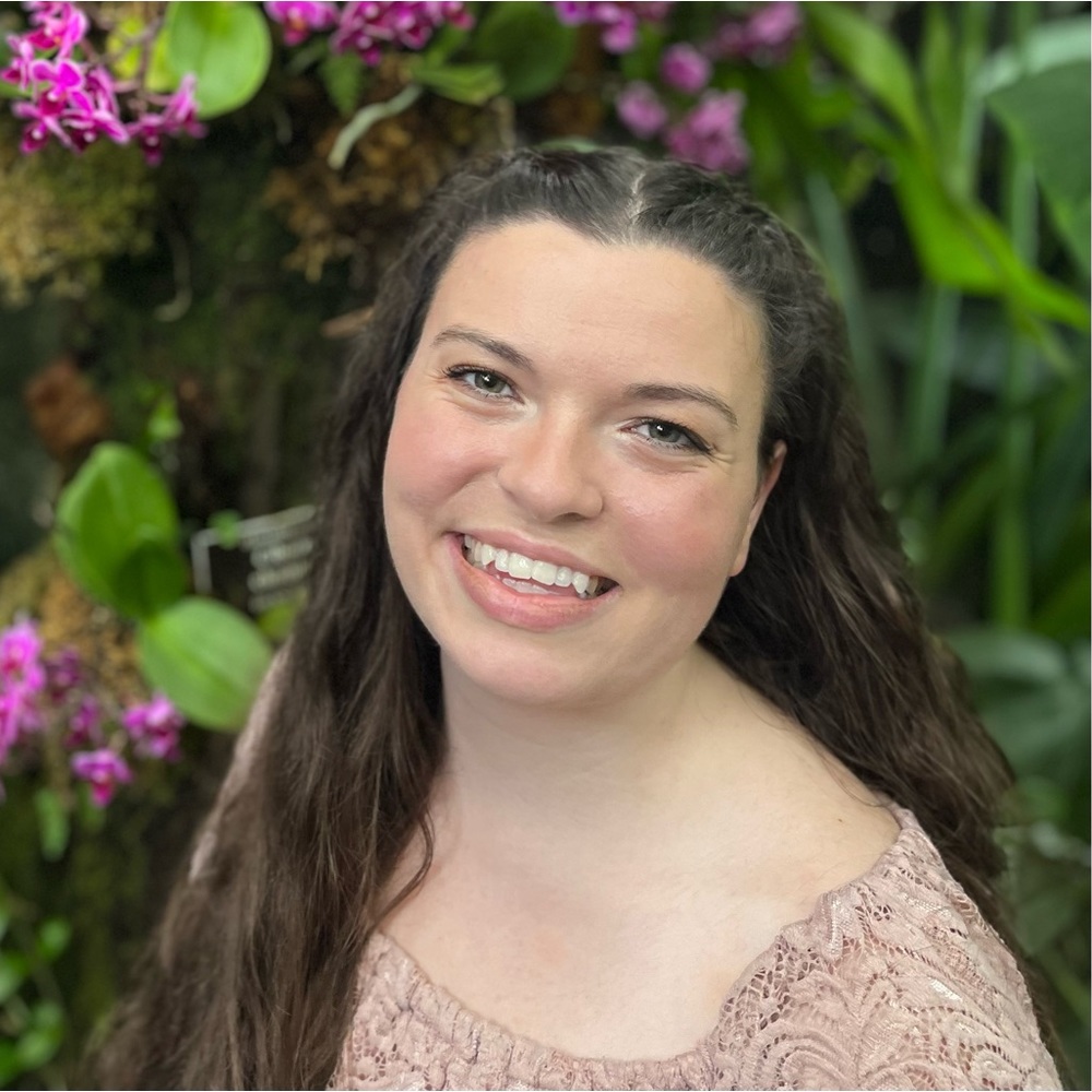 Meet your Posher, Danielle